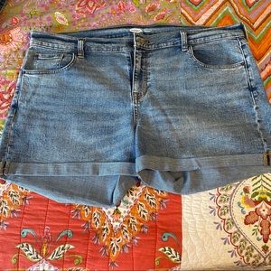 Old Navy Boyfriend Short